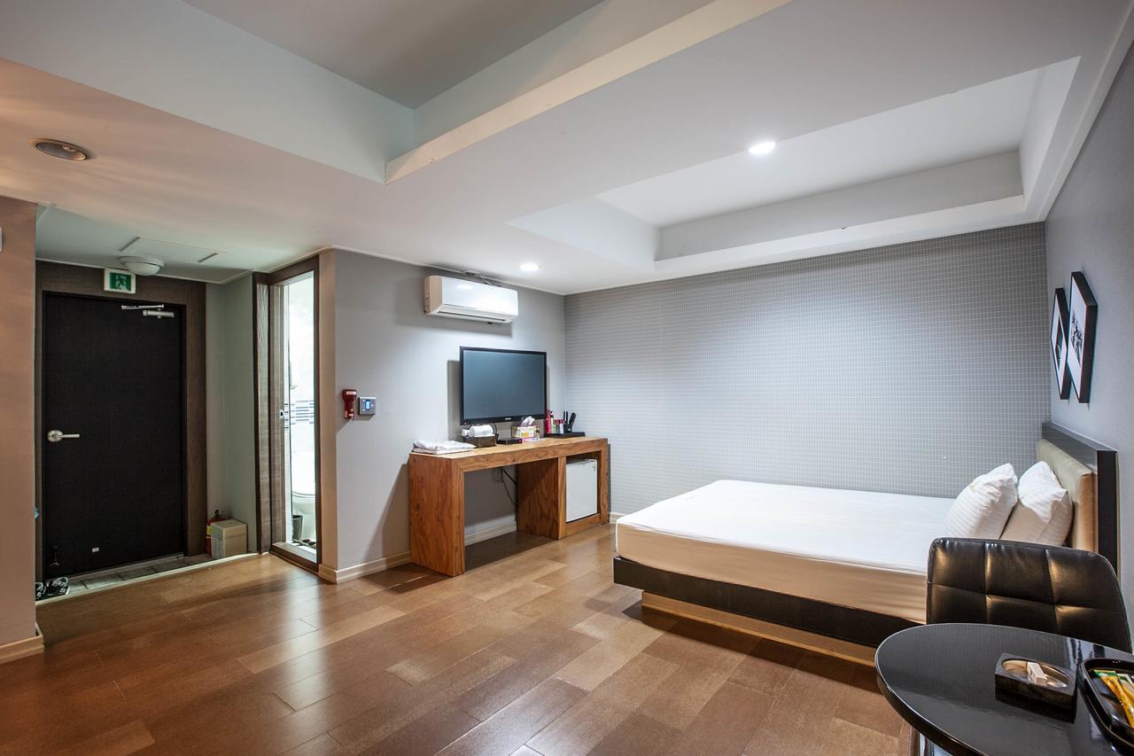 Star Hotel Puszan Kültér fotó