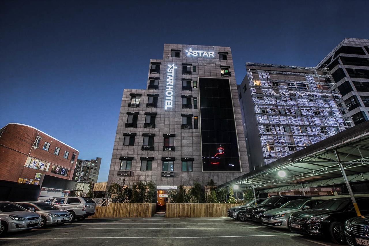 Star Hotel Puszan Kültér fotó