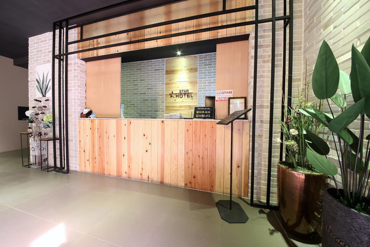 Star Hotel Puszan Kültér fotó