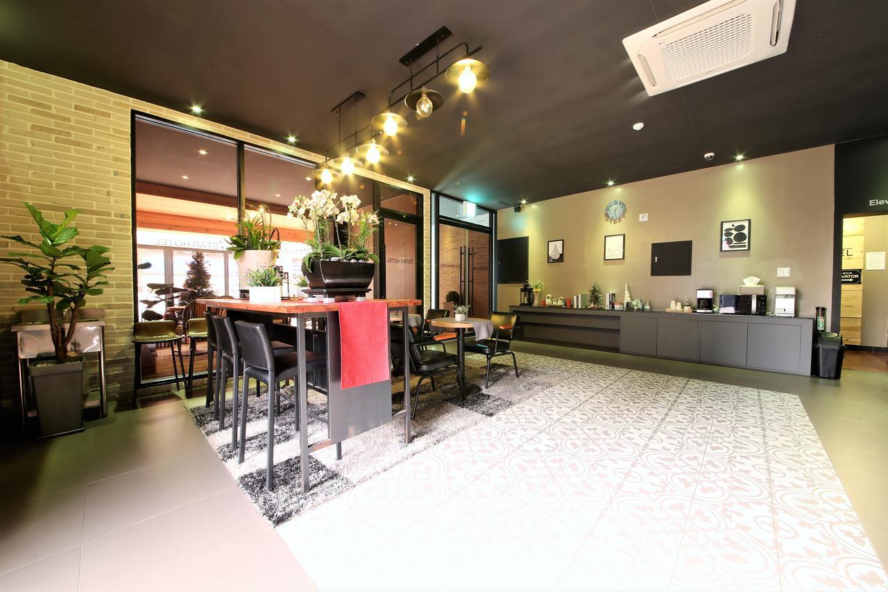 Star Hotel Puszan Kültér fotó