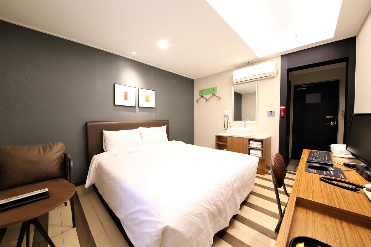 Star Hotel Puszan Kültér fotó