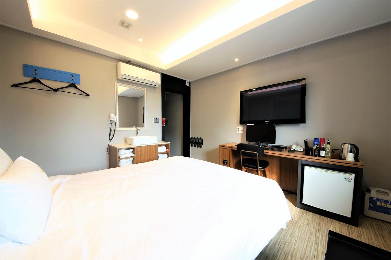 Star Hotel Puszan Kültér fotó
