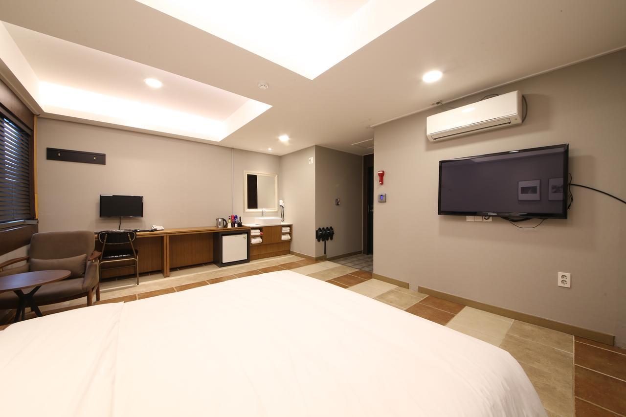 Star Hotel Puszan Kültér fotó