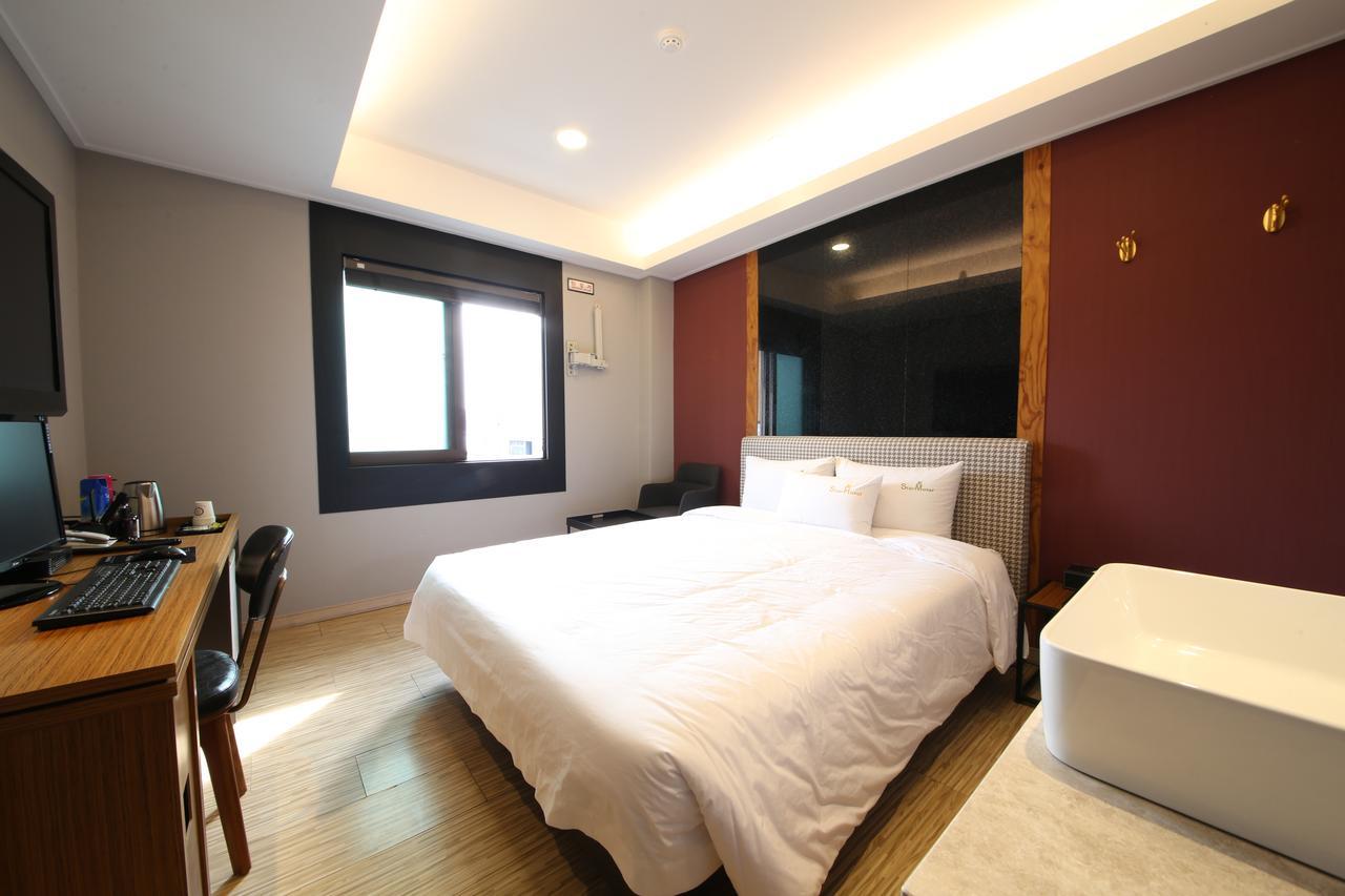 Star Hotel Puszan Kültér fotó