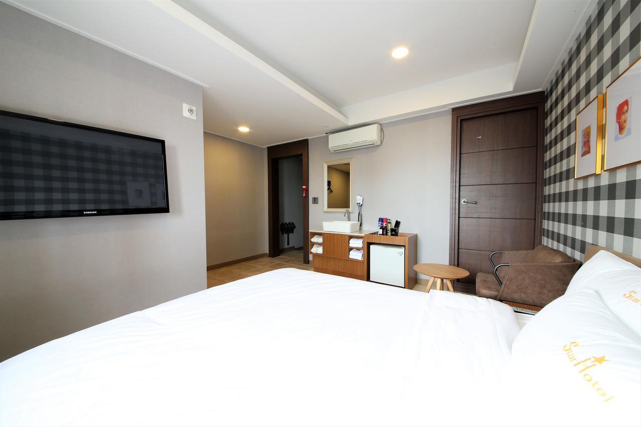Star Hotel Puszan Kültér fotó