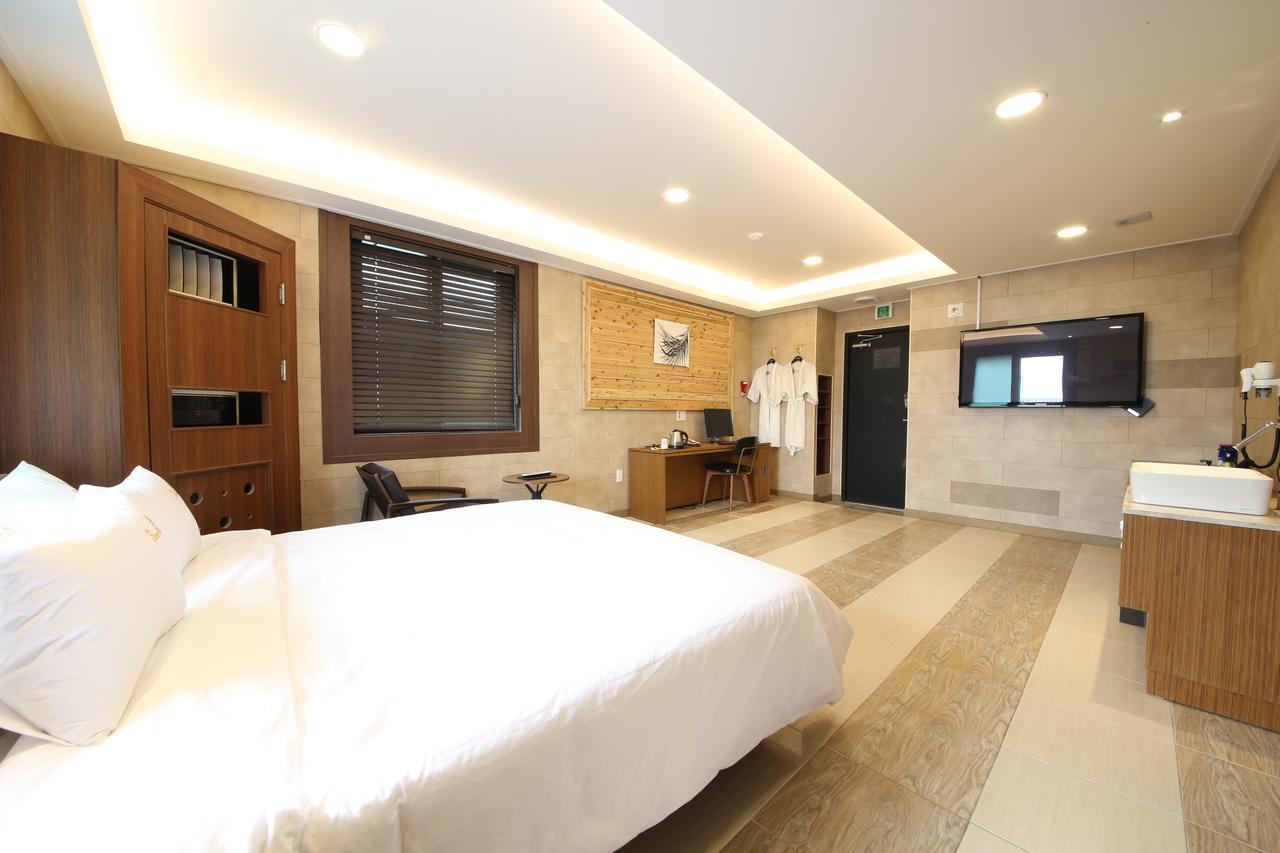 Star Hotel Puszan Kültér fotó