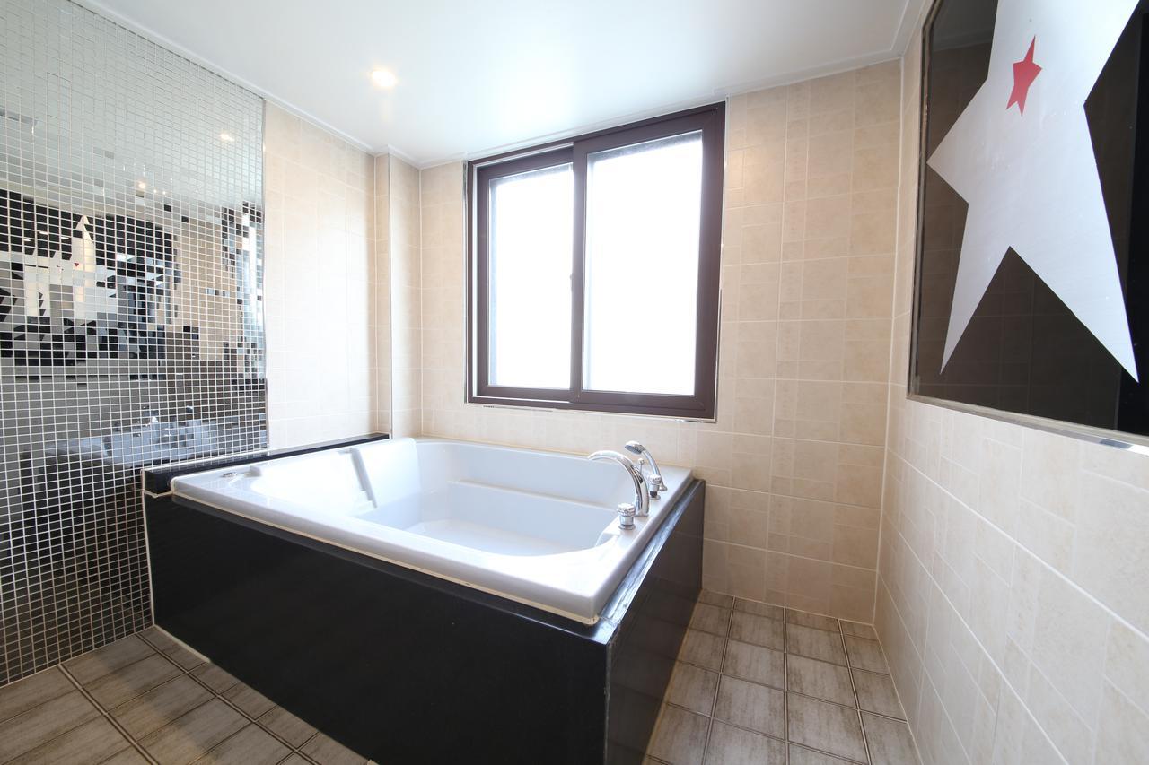 Star Hotel Puszan Kültér fotó