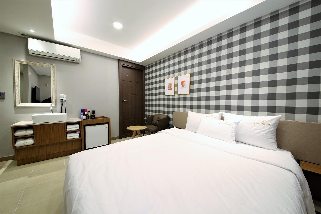 Star Hotel Puszan Kültér fotó
