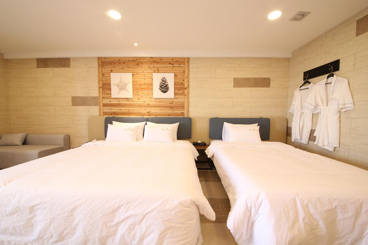 Star Hotel Puszan Kültér fotó