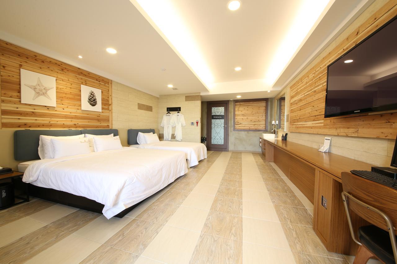 Star Hotel Puszan Kültér fotó